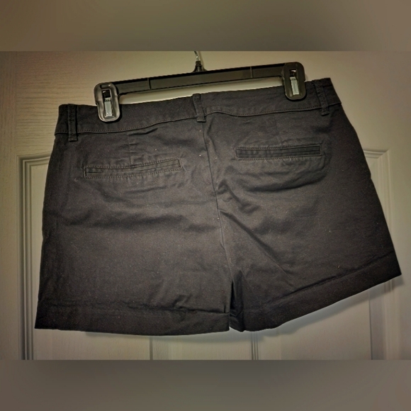 New Old Navy Pixie Shorts - Picture 4 of 5